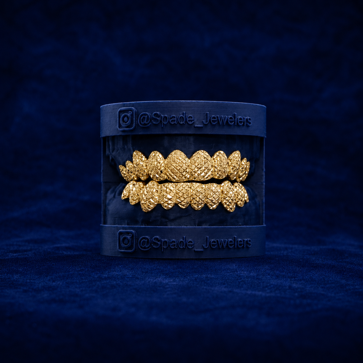 Diamond-Cut & Diamond-Dust Grillz