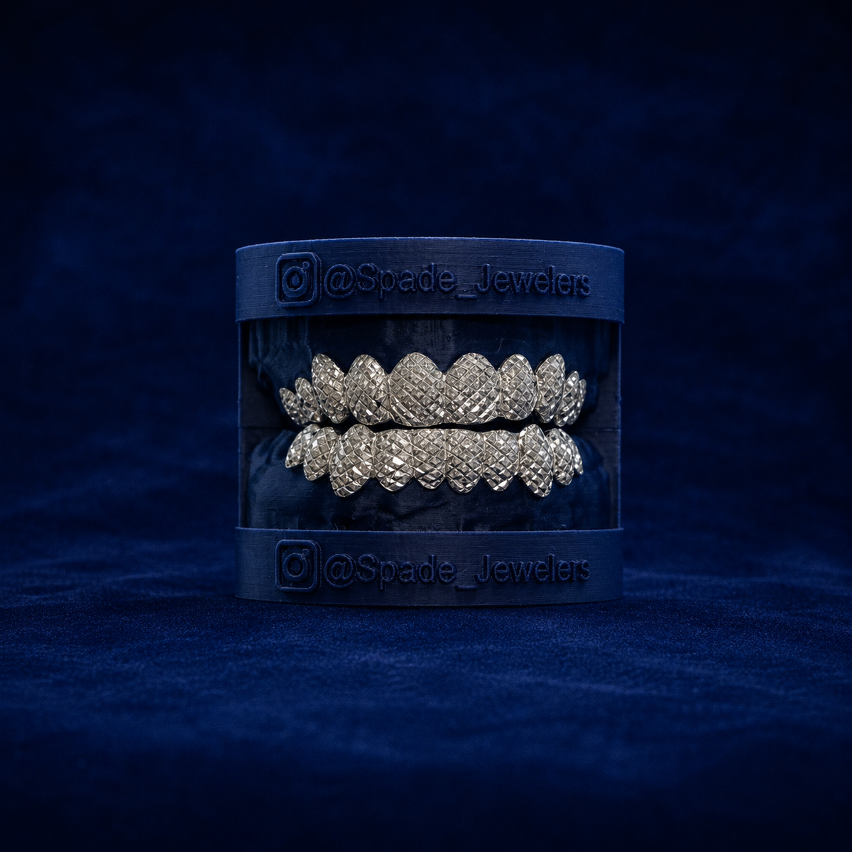 Diamond-Cut & Diamond-Dust Grillz