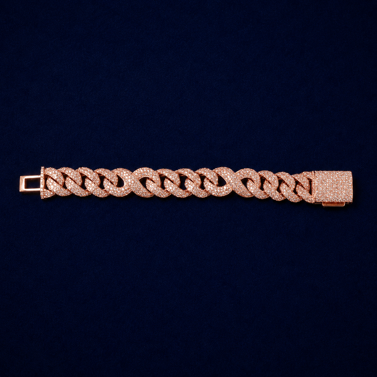 Figaro Infinity Link VVS Moissanite Bracelet by Spade Jewelers