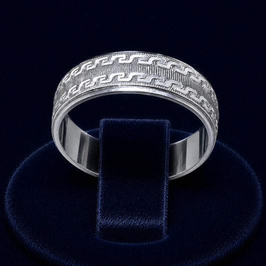 Chain-Link Diamond-Cut Band Ring