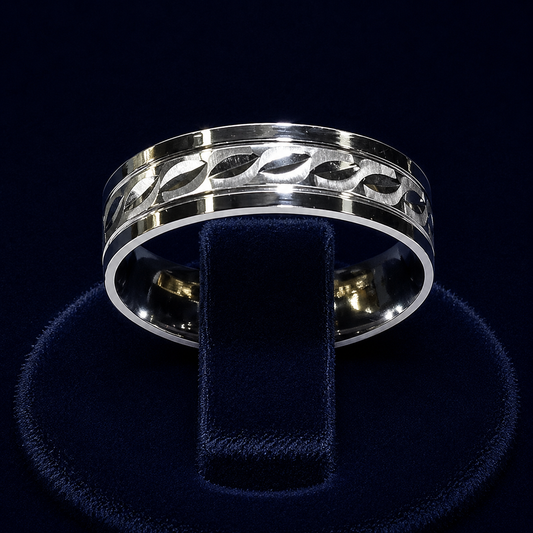 Leaf-Cut Center Band Ring