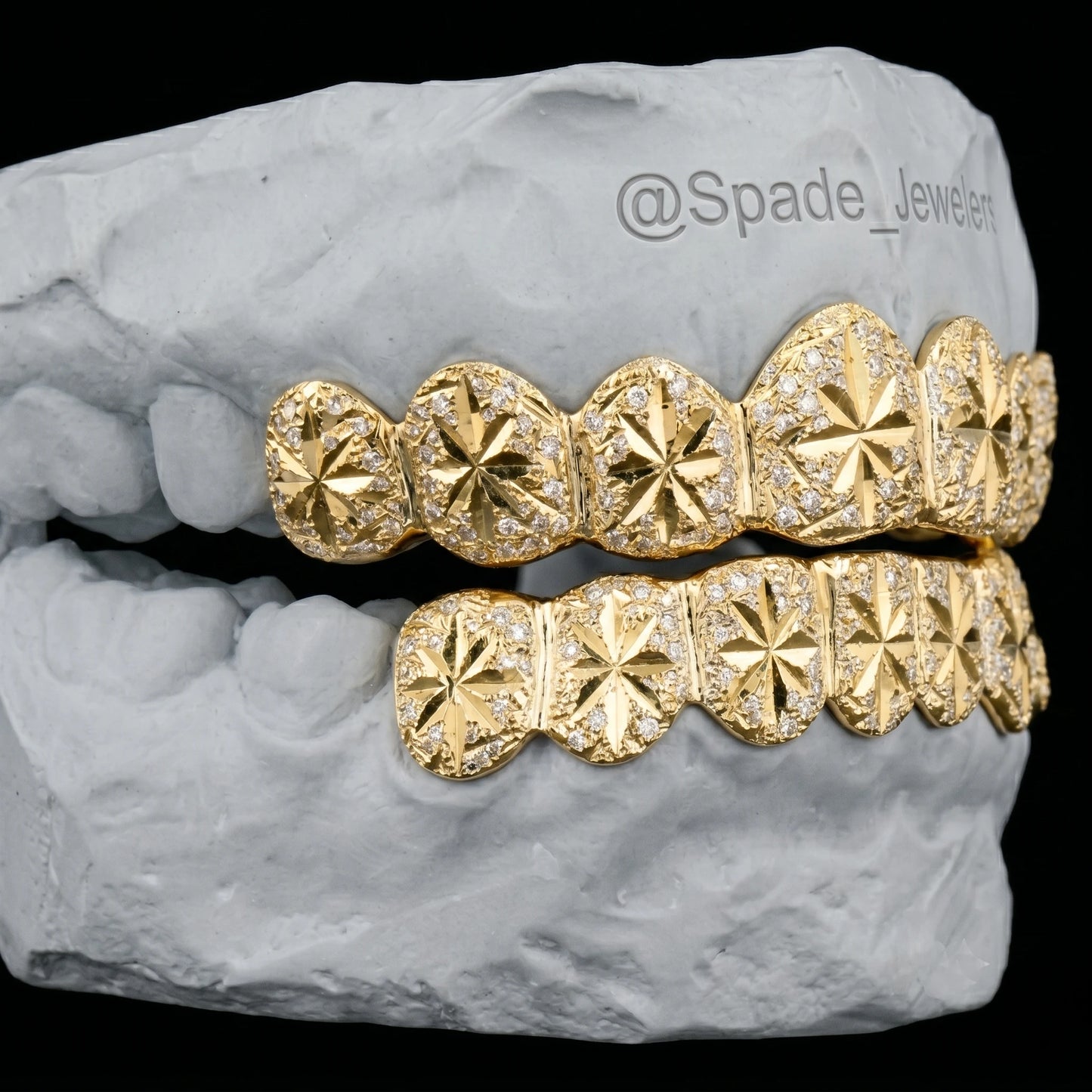 Custom Grillz 14k gold (GLDN-SOLID-CNT-STAR)