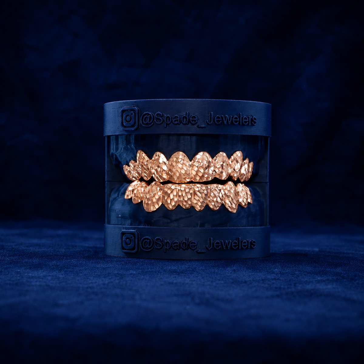 Scale-Cut Grillz